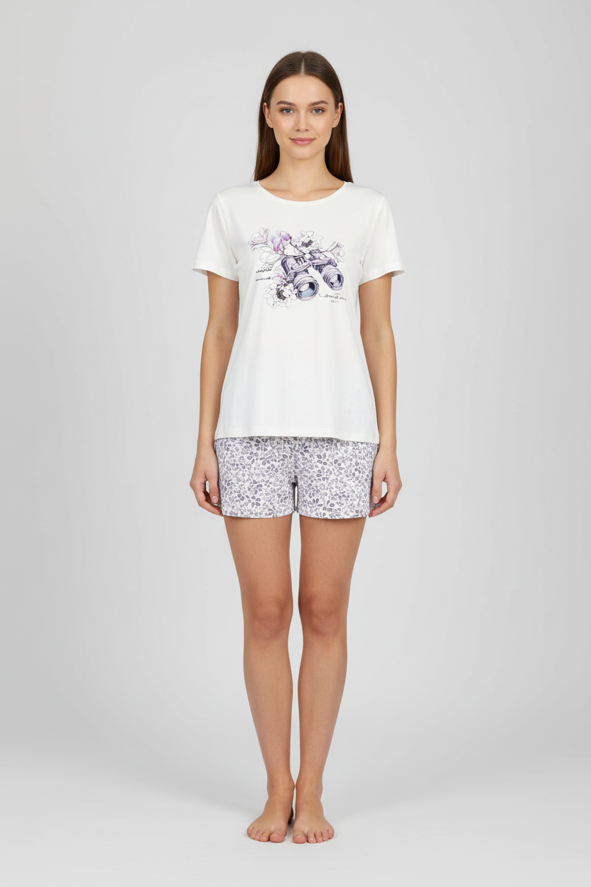 Дамска пижама с модел