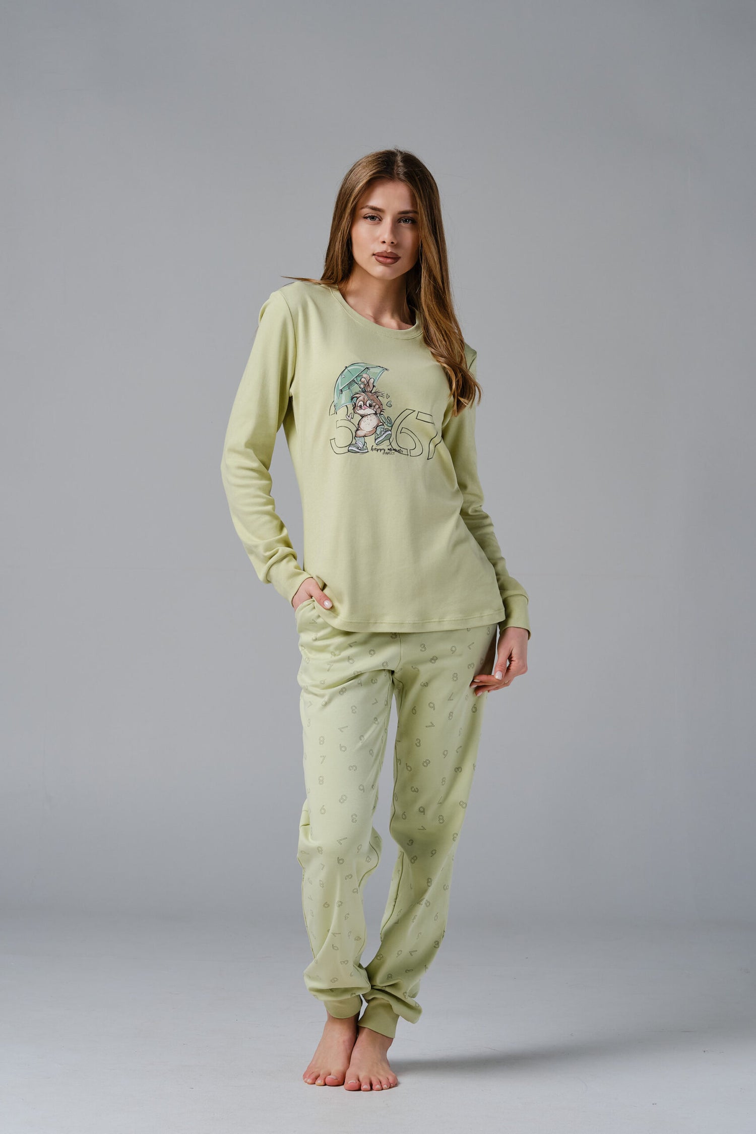 Зимна Дамска Пижама "6-7"