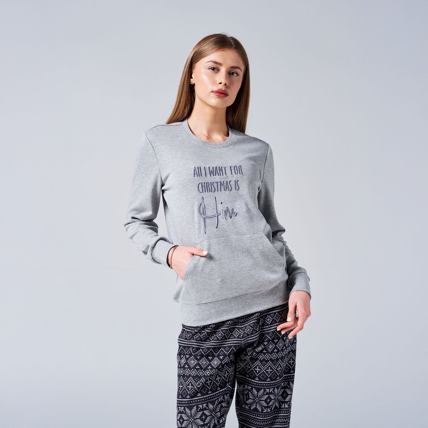 Зимна Дамска Пижама "All I want for Christmas is Him"