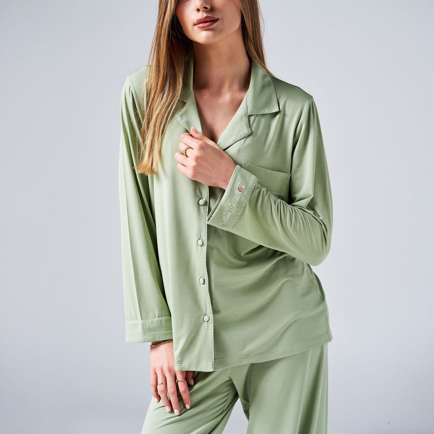 Луксозна Дамска Пижама "Love stories in green"