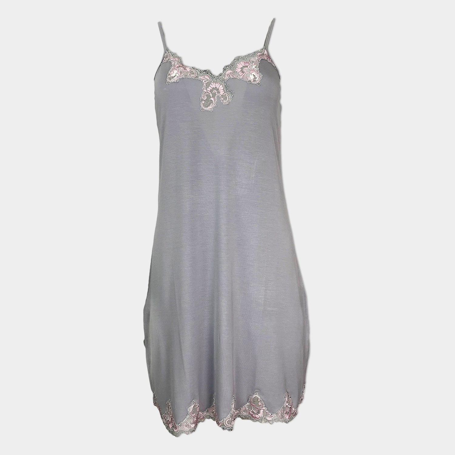 Дамска къса нощница от микромодал с дантела