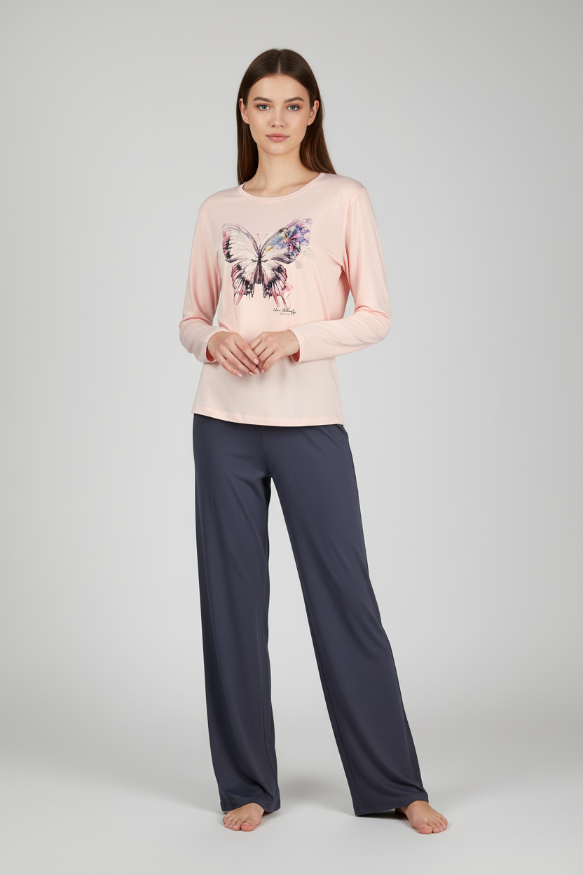Дамска пижама с пеперуда
