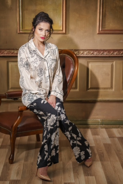 Стилен дамски панталон RADA DINEFF